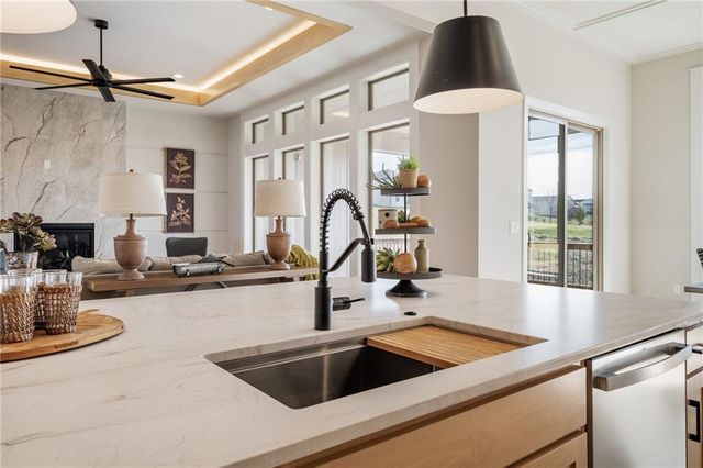 605 Hampstead Drive, Raymore, MO 64083