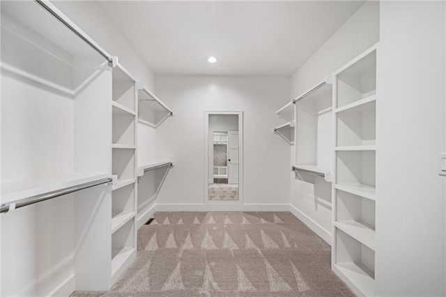 605 Hampstead Drive, Raymore, MO 64083