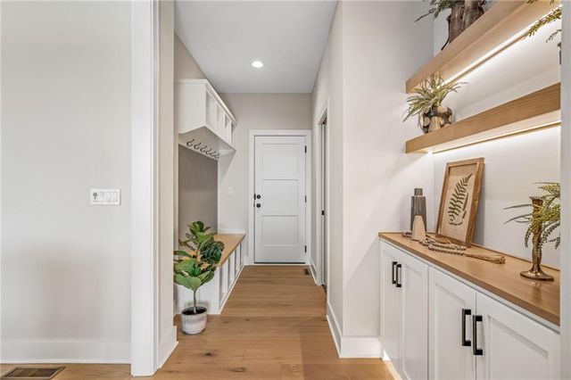 605 Hampstead Drive, Raymore, MO 64083