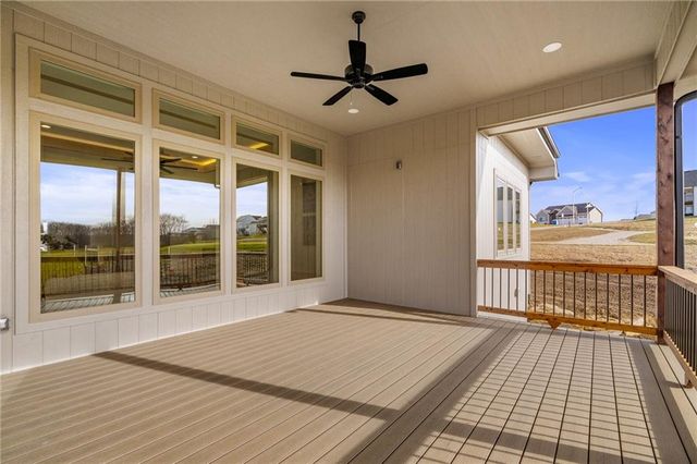 605 Hampstead Drive, Raymore, MO 64083