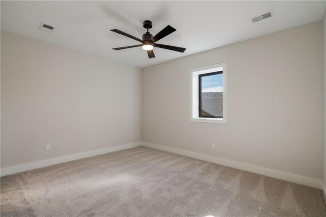 605 Hampstead Drive, Raymore, MO 64083