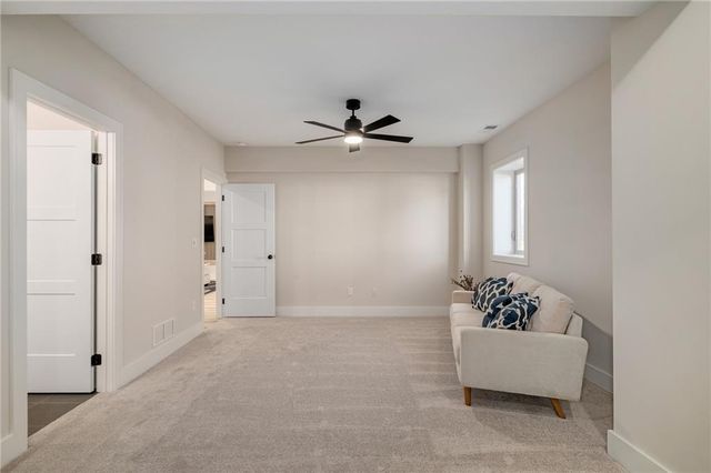 605 Hampstead Drive, Raymore, MO 64083