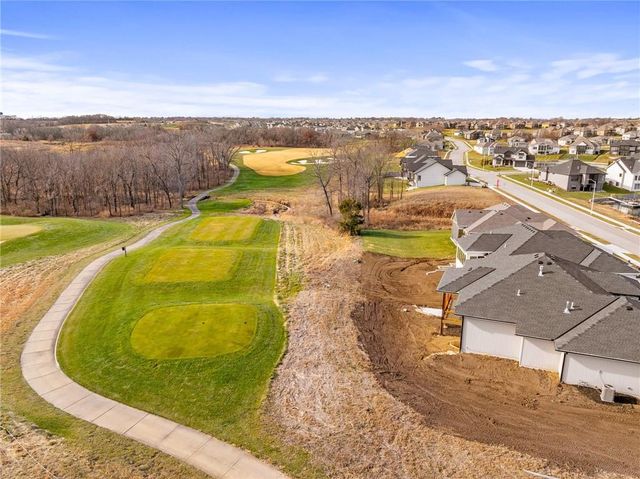 605 Hampstead Drive, Raymore, MO 64083