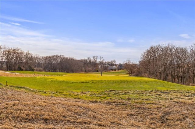 605 Hampstead Drive, Raymore, MO 64083