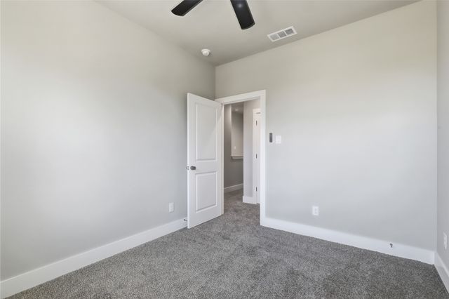 614 N Robinson Street, Cleburne, TX 76031