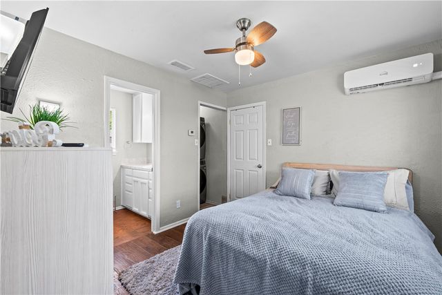 618 Grant Pl Pl, Corpus Christi, TX 78411