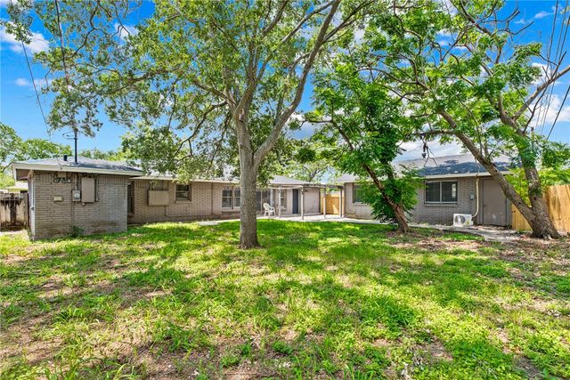 618 Grant Pl Pl, Corpus Christi, TX 78411
