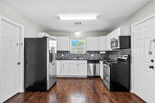 618 Grant Pl Pl, Corpus Christi, TX 78411