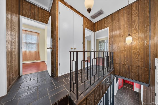 45-23 Utopia Parkway, Flushing, NY 11358