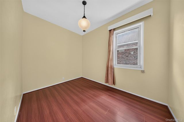 45-23 Utopia Parkway, Flushing, NY 11358