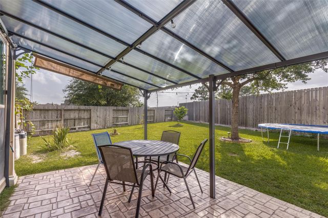 4910 Mint Trail, Houston, TX 77066