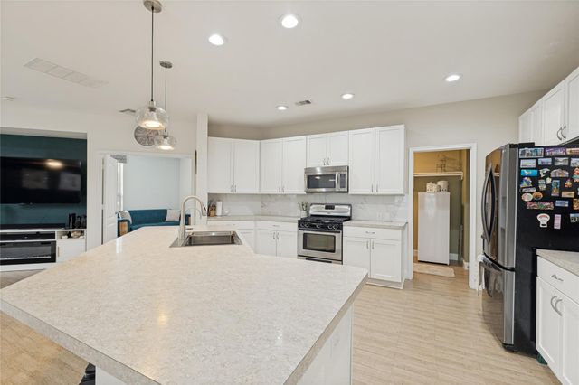 4910 Mint Trail, Houston, TX 77066