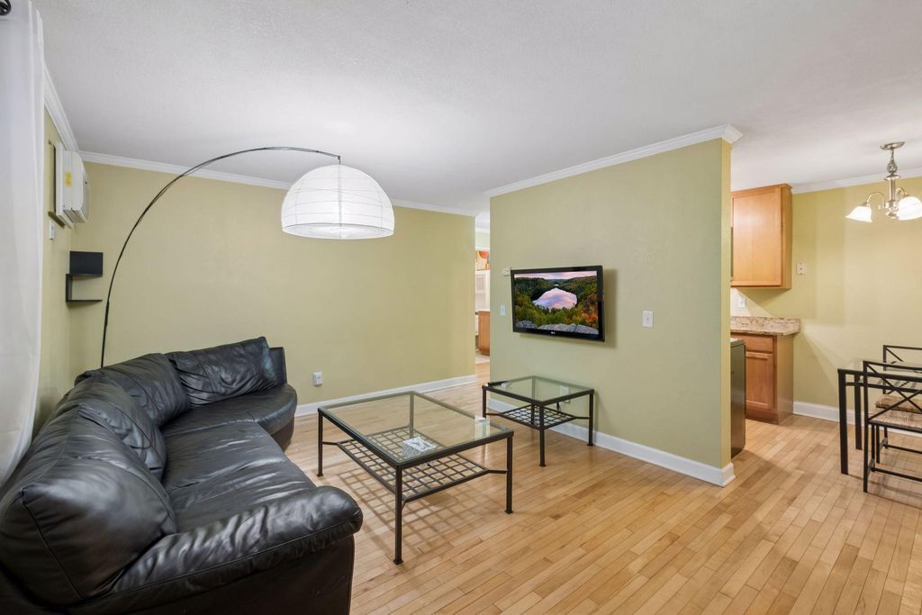 2732 Grand Avenue S 1, Minneapolis, MN 55408 — photo 3