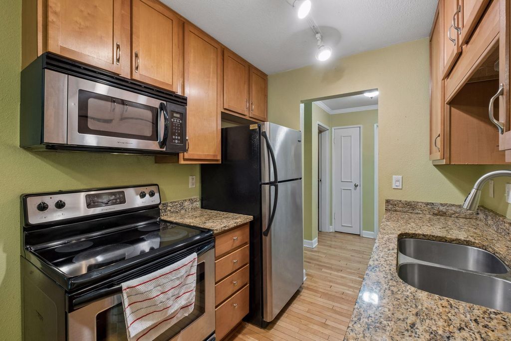 2732 Grand Avenue S 1, Minneapolis, MN 55408 — photo 4