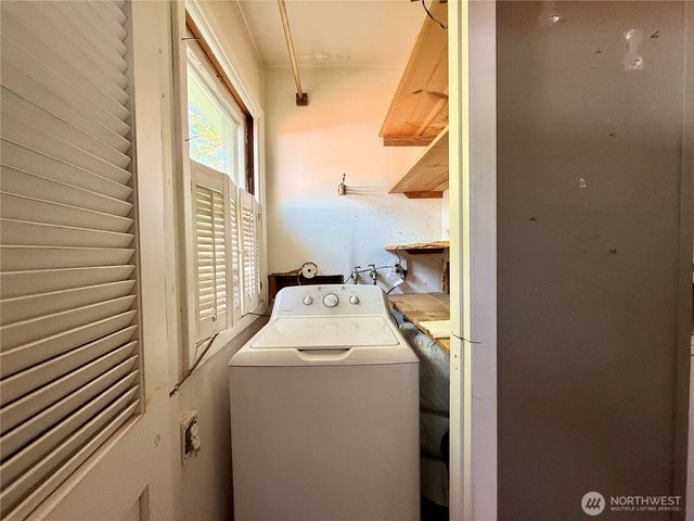 1014 NW 45th St, Vancouver, WA 98660