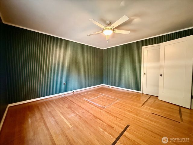 1014 NW 45th St, Vancouver, WA 98660