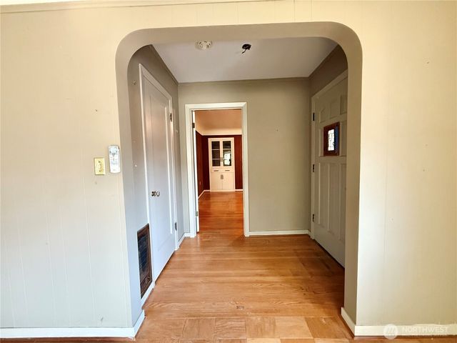 1014 NW 45th St, Vancouver, WA 98660