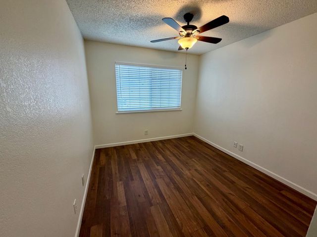 431 W Alamos, Clovis, CA 93612