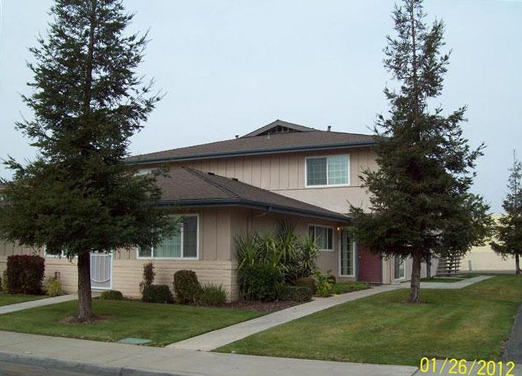 431 W Alamos, Clovis, CA 93612