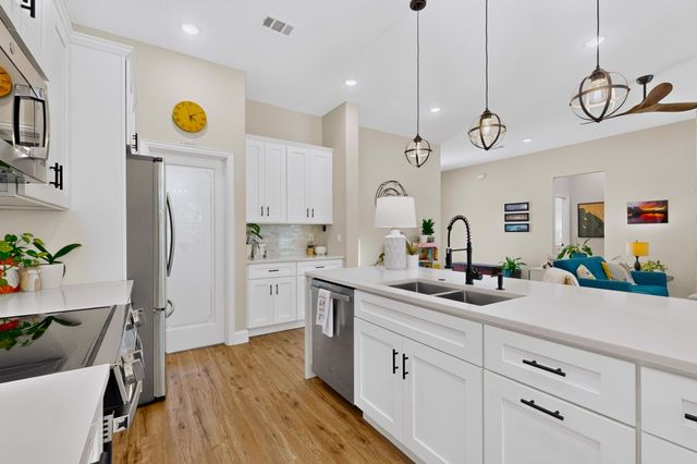 821 E 2nd Street, Weatherford, TX 76086