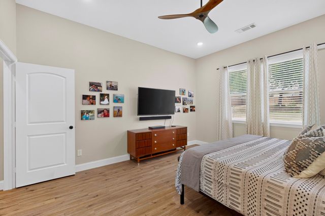 821 E 2nd Street, Weatherford, TX 76086