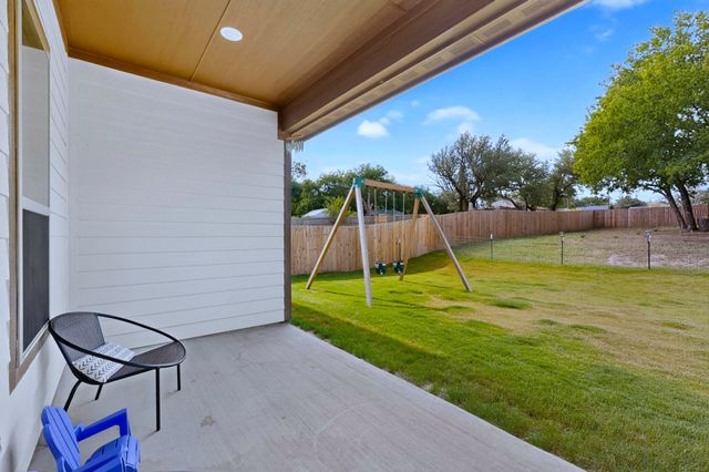 821 E 2nd Street, Weatherford, TX 76086