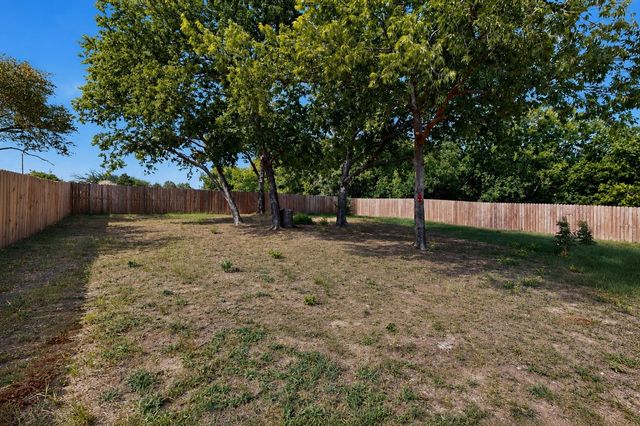 821 E 2nd Street, Weatherford, TX 76086