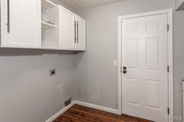 13023 Walnutway Manor, St Louis, MO 63146