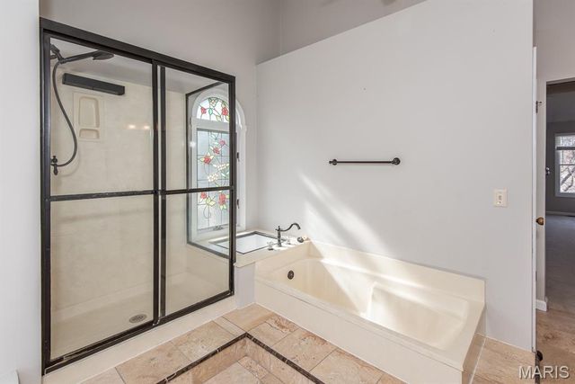 13023 Walnutway Manor, St Louis, MO 63146