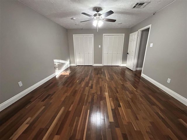 4001 Lake Street, Lake Charles, LA 70605