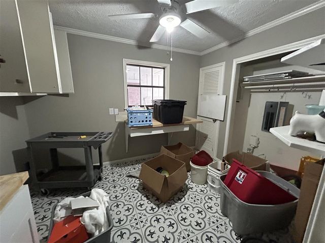 4001 Lake Street, Lake Charles, LA 70605