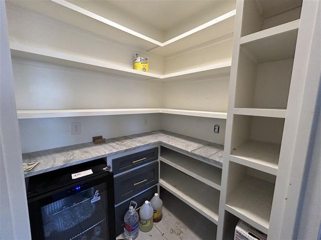 4001 Lake Street, Lake Charles, LA 70605