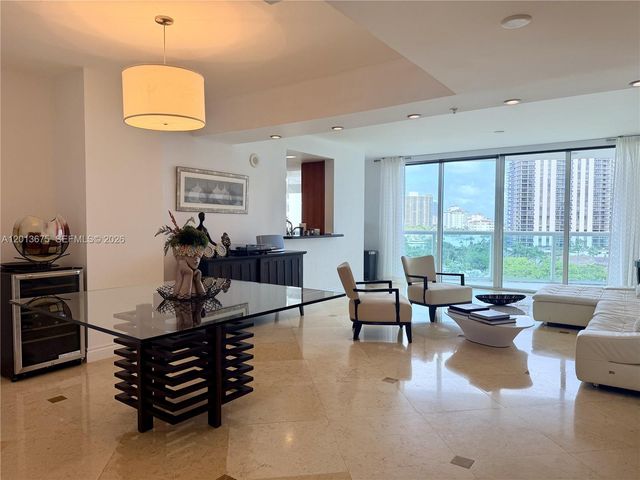 19400 Turnberry Way 731, Aventura, FL 33180