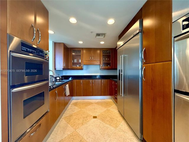 19400 Turnberry Way 731, Aventura, FL 33180