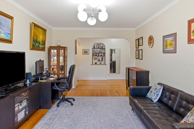 114-20 Queens Boulevard F2, Forest Hills, NY 11375