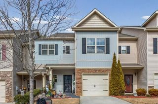 561 Oakside Pl, Acworth, GA 30102