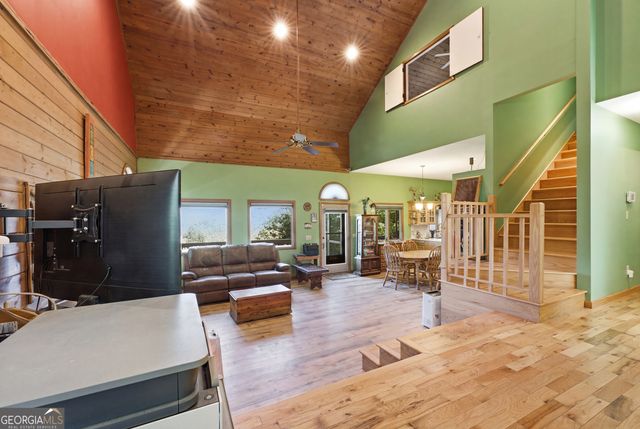 82 Appalachian Point, Sky Valley, GA 30537