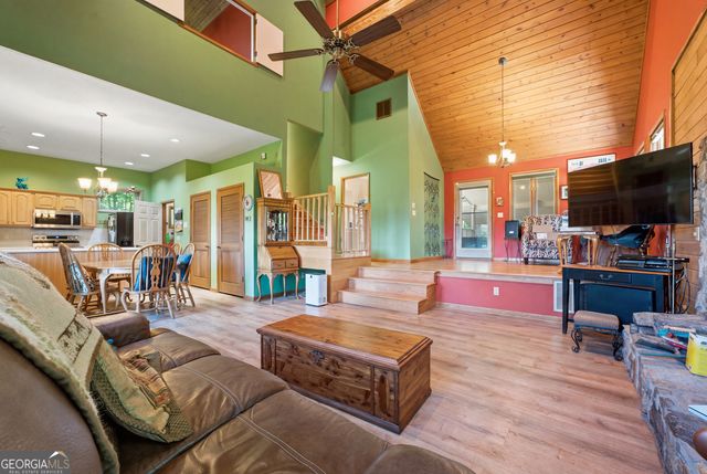 82 Appalachian Point, Sky Valley, GA 30537