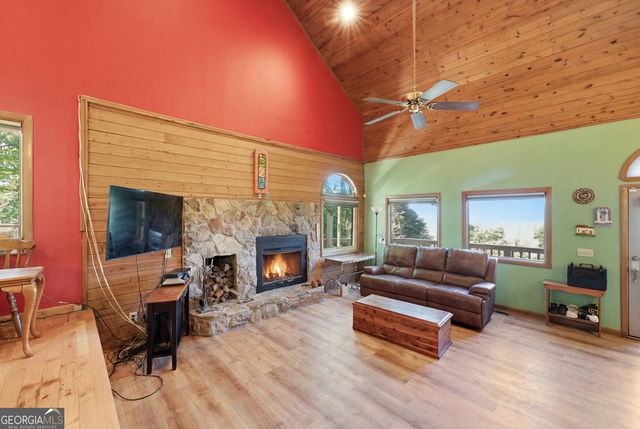 82 Appalachian Point, Sky Valley, GA 30537