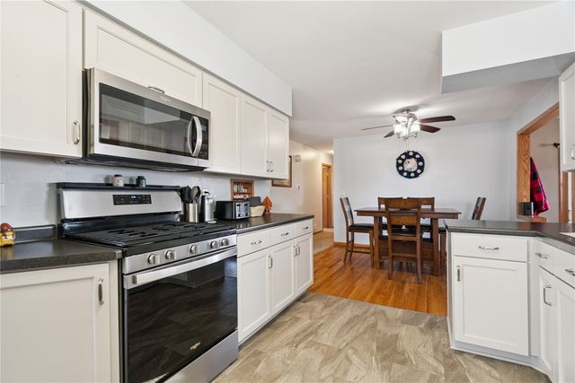 7812 Wieneke Circle SW, Cedar Rapids, IA 52404