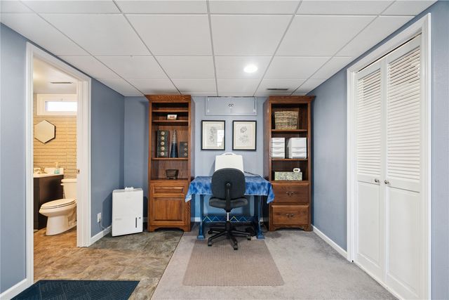 7812 Wieneke Circle SW, Cedar Rapids, IA 52404