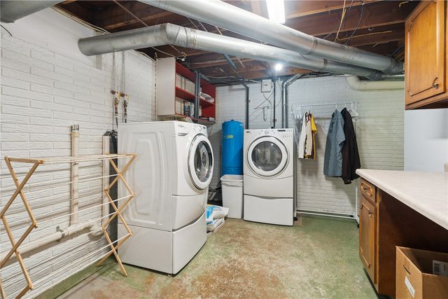 7812 Wieneke Circle SW, Cedar Rapids, IA 52404