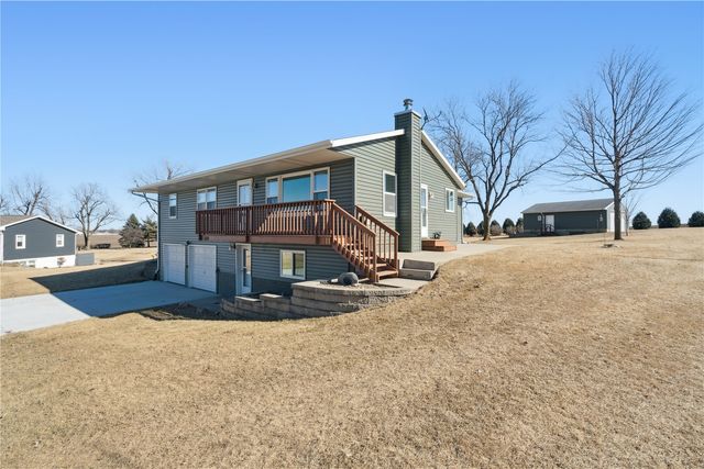 7812 Wieneke Circle SW, Cedar Rapids, IA 52404