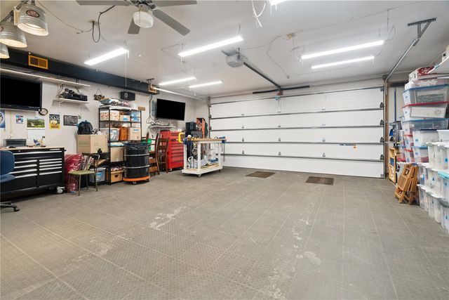 7812 Wieneke Circle SW, Cedar Rapids, IA 52404