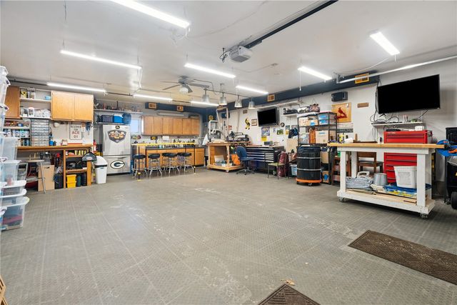 7812 Wieneke Circle SW, Cedar Rapids, IA 52404