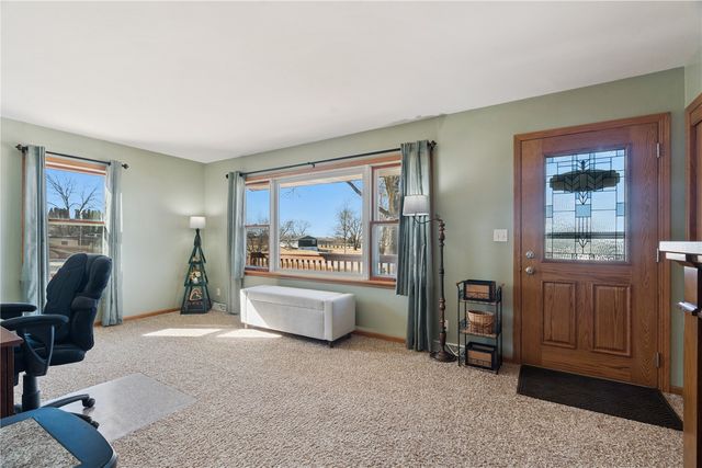 7812 Wieneke Circle SW, Cedar Rapids, IA 52404