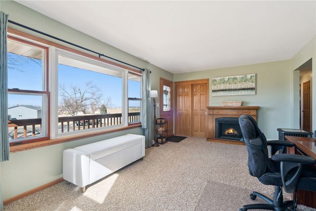 7812 Wieneke Circle SW, Cedar Rapids, IA 52404