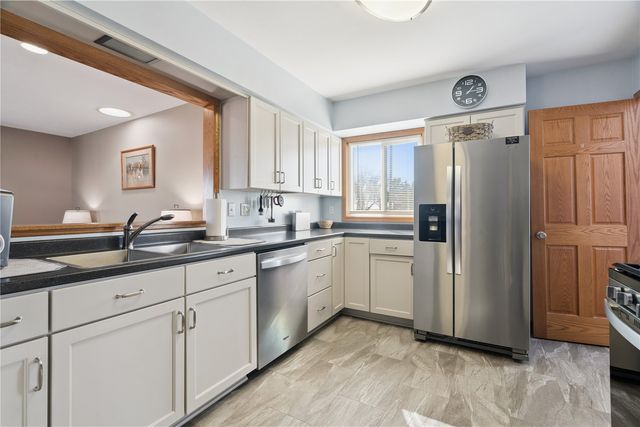 7812 Wieneke Circle SW, Cedar Rapids, IA 52404