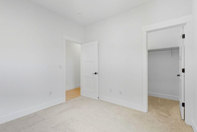 3734 E Nyberg Ln, Mead, WA 99021
