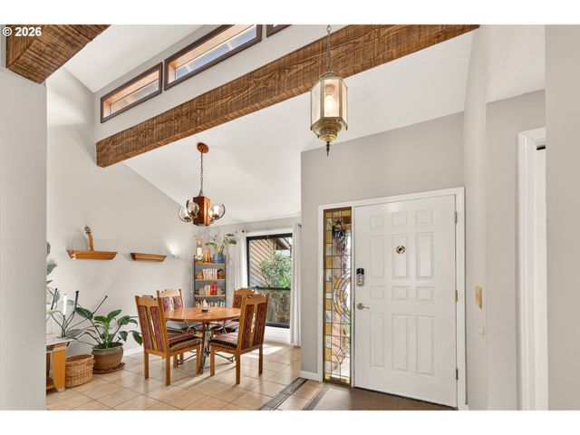 945 WILLAMINA Ave, Forest Grove, OR 97116